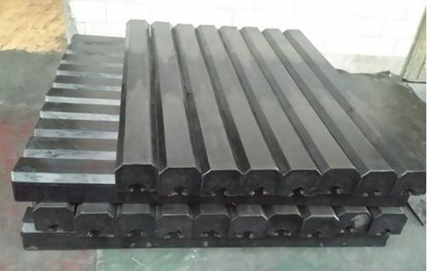 橡膠襯板 橡膠襯板