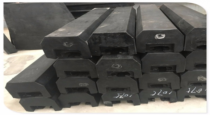 潤磨機(jī)橡膠襯板和錳鋼襯板對比的優(yōu)勢